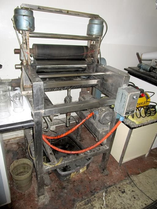 Lab Padder, 20" wide.